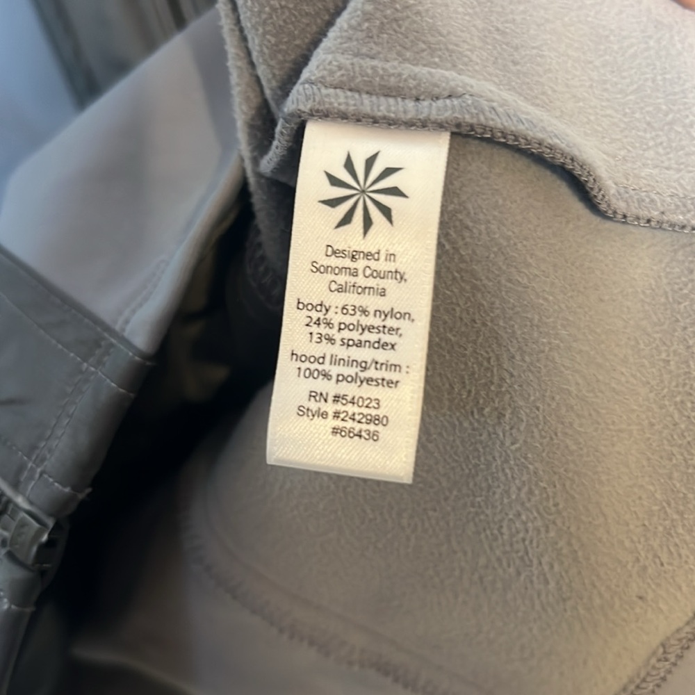 Athleta Verbier Softshell Jacket Medium - image 3